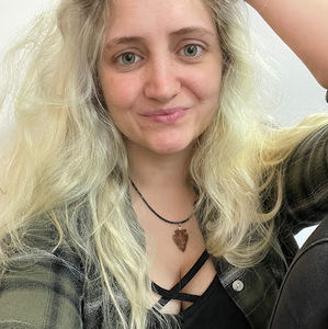 Meet your Posher, Katelyn